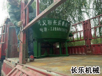 延長濕碾機(jī)支撐架使用壽命的方法